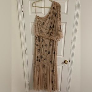 PLUS SIZE ✨brand new✨Adrianna Papell one shoulder in nude.